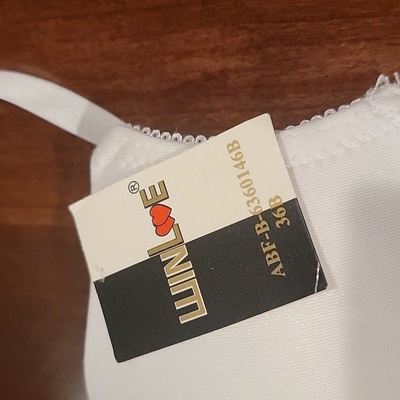 (J15) WinLove size 36B - Picture 2 of 5